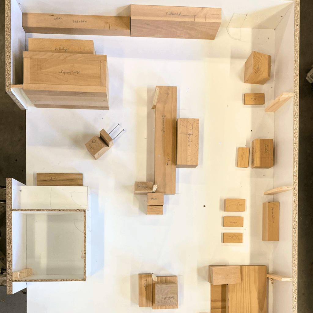 Holzmodell Schreinerei Bellut